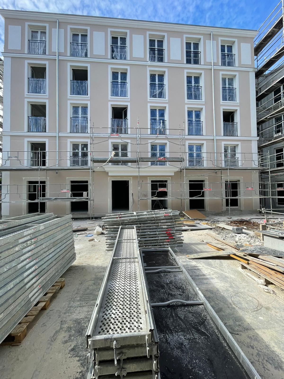 a0c786e9-7322-4db1-a2b9-c7af09504f70